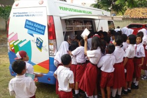 Kelana Wawasan dalam Kesunyian Membaca