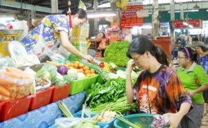 Mengkritisi Pola Konsumsi