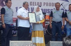 UKM Kreatif Bandung (5) Kisah Hera dan Sandal Pelangi