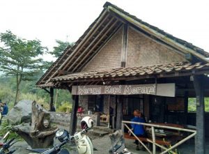 Warung Kopi Merapi:  Sukses Pasca Bencana Erupsi