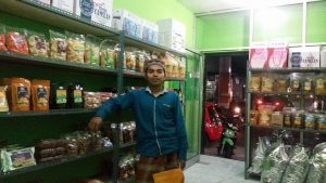 Udin Bangun Bisnis Keripik Pisang Natural dan Paguyuban
