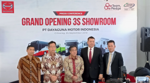 Hino Buka Diler ke 152 di Indonesia