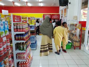 Koperasi KitaMart Puri Beta, Bisnis Sambil Sedekah  