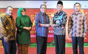 Bupati Musi Rawas Dinobatkan Sebagai Tokoh Inisiator dan Penggerak KUKM 2018