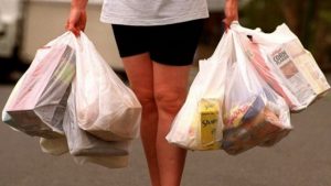 Jakarta dan Bandung Siapkan Regulasi Tangkal Penggunaan Kantong Plastik