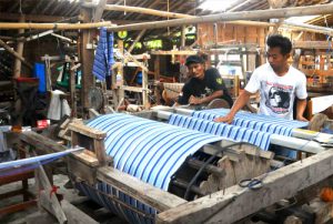 JALAN PANJANG MANDATORI KREDIT UMKM