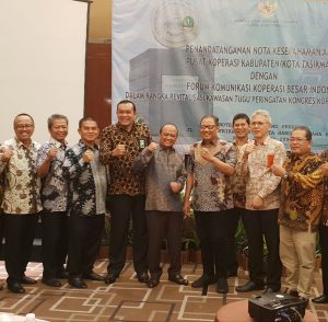 Forkom KBI Lakukan MoU Bangun Mall dan Hotel Tugu Koperasi
