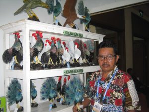 Mantan Sopir Angkot Ini Jadi Pengusaha Kerajinan Kaleng Bekas
