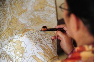 Tangkal Serbuan Impor, Industri Batik Terapkan SNI