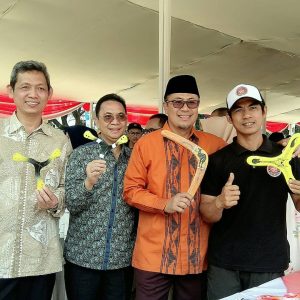 Bumerang Acun, dari Sukabumi Menyeberang ke Australia