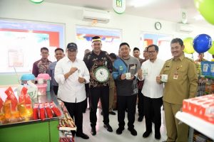 Sesmenkop UKM dan Wagub Banten Resmikan Minimarket dan Toko Bangunan Kopmen BMI
