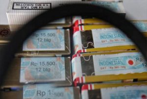 Tambal Defisit, Cukai Rokok Melejit