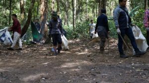 Relawan Bandung Berhasil Angkut 758 Kilogram Sampah di Enam Gunung