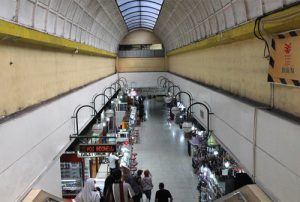 Mal-Mal Legendaris Jakarta Senyap Pengunjung