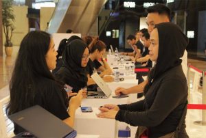 Dampak Positif versus Sentimen Masyarakat
