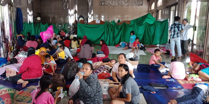Kemensos Salurkan Bantuan Logistik untuk Warga Terdampak Banjir Jakarta