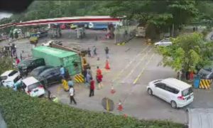 Jasa Marga Amankan Kontainer Rem Blong di Rest Area Km 97 Cipularang