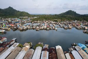 Natuna, Api Dalam Sekam di Ufuk Utara