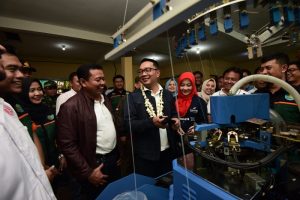 Garuda Sumedang Jadikan Kaus Kaki Komoditas BUMDes