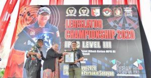 Bamsoet Raih Dua Penghargaan MURI