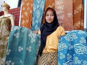 Pandemi Corona Memberi Inspirasi bagi Pembatik di Cirebon
