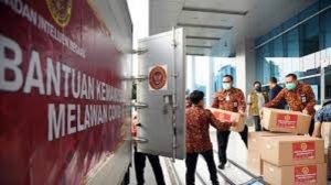 BIN Serahkan Bantuan Alkes dan APD Penanganan  Covid–19