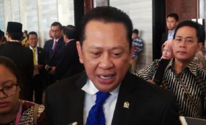 Ketua MPR Minta Pemerintah Antisipasi Anjloknya Rupiah