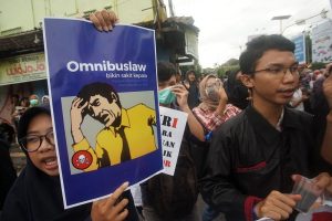 Pemerintah Tunda Pembahasan RUU Omnibus Law Cipta Kerja