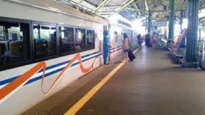 24 April, KAI Hentikan Operasi KA Jarak Jauh dan Lokal di Daop 1 Jakarta