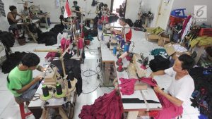 Mendagri Minta Pemda Mobilisasi UMKM Produksi APD