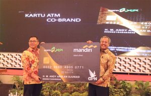 Maslahat Gandeng Dua Bank Papan Atas