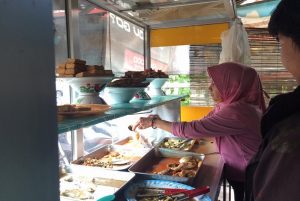 UKM Kuliner, Sudah  (Jatuh)  Terhimpit Pandemi Corona