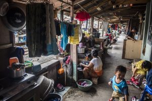 Ekonom CORE Proyeksi Penduduk Miskin Menjadi 12, 23 Juta Orang