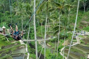 Kunjungan Wisman Anjlok, Kemenparekraf Ajak Pemangku Wisata Tetap Optimis