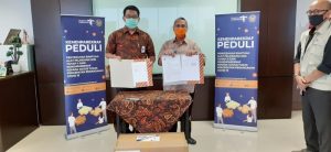 Kemenparekraf Kembali Sumbang APD Penanganan Covid–19