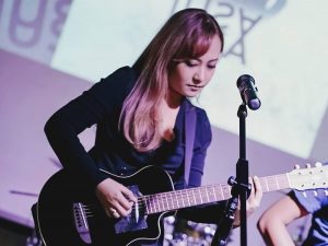 Aiu Ratna, “Musik Rock Itu Menumpahkan Emosi”
