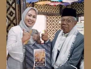 Kenang Masa Kecil, Oki Pitaloka Dirikan Kuliner Serundeng Khas Kuningan