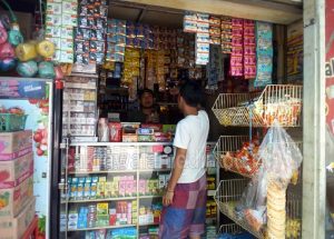 Pandemi Covid-19 Tingkatkan Ekonomi Warung di Bandung