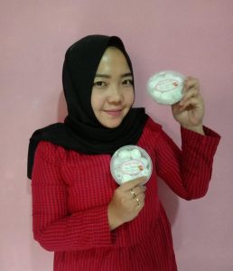 Dyan Savitri,  Neng Mochi dari Cimahi