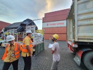 Petrokimia Ekspor 9 Ton Kapur Pertanian ke Brunei
