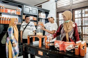 Kemenparekraf Dorong Pelaku Usaha Wisata dan Ekonomi Kreatif Masuk Pasar Modal