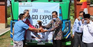 Program Kemitraan Dahana Dorong UMKM Ekspor 40 Ton Arang ke Arab  Saudi