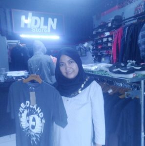 Riski Verawati, Sinergikan Bisnis Sablon dengan Clothing Ala Punk