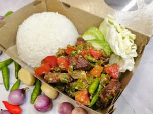 “Sambel Pecak Mpok Muy” Menggugah Selera Makan