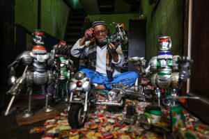 Ade Syaripudin, Sulap Sampah Jadi Seni Miniatur