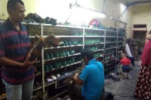 Cha Dear, Terbangkan  Produk Sepatu ke Malaysia