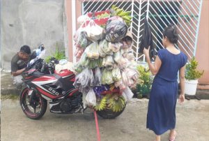 Di Papua, Dagang Sayur Keliling dengan Motor Sport Rp64 Juta