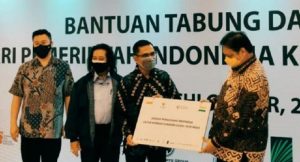 Indonesia Kembali Kirim 2.000 Tabung Oksigen ke India