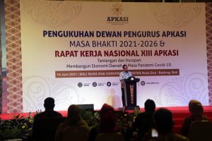 Mendagri Apresiasi Gotong Royong Para Bupati Pulihkan Bali