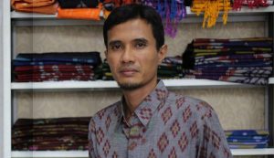 Jagat Sutera, Angkat Tenun Donggala ke Tingkat Nasional